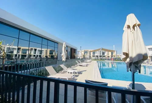 4 Bedrooms Villa in Greenview 3