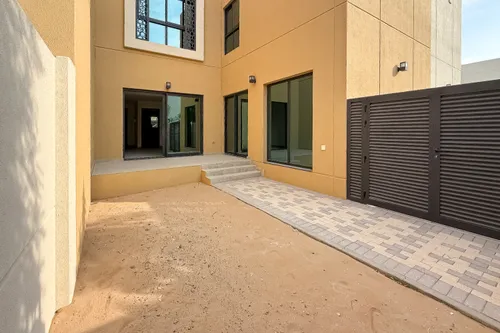 4 Bedrooms Townhouse in Sharjah Sustainable City