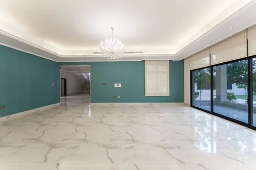 6 Bedrooms Villa in Shakhbout City