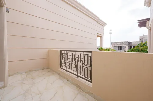 6 Bedrooms Villa in Shakhbout City