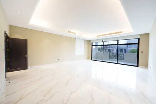 6 Bedrooms Villa in Shakhbout City