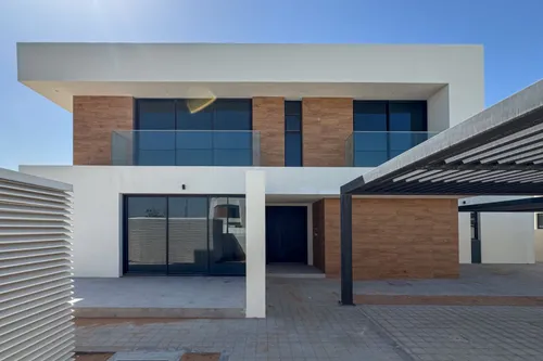 5 Bedrooms Villa in The Dunes