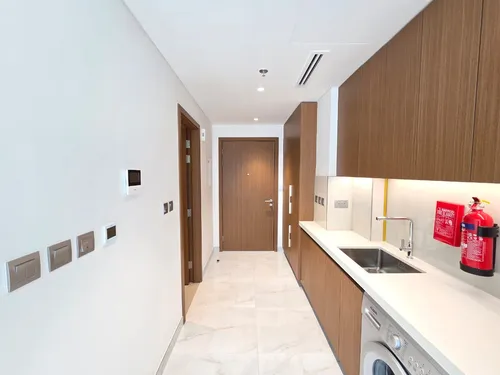  Apartment in Azizi Mirage