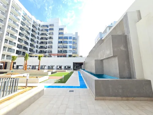  Apartment in Azizi Mirage