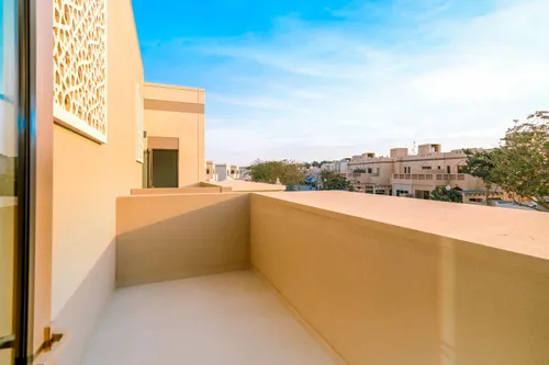 4 Bedrooms Villa in Garden View Villas