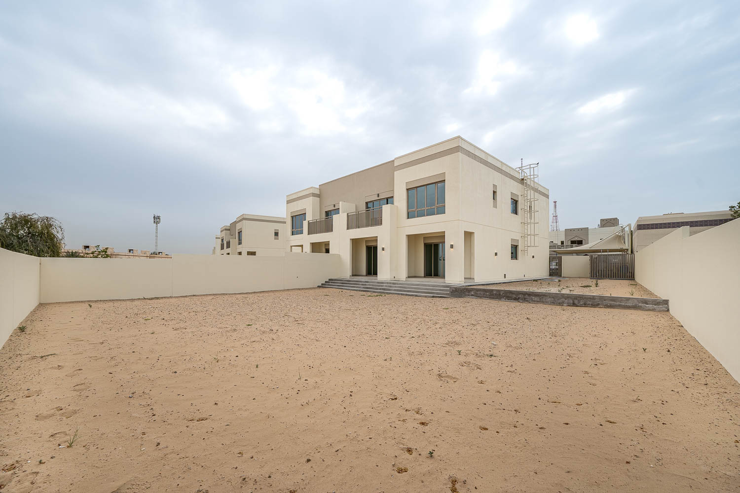 4 Bedrooms Villa in Garden View Villas