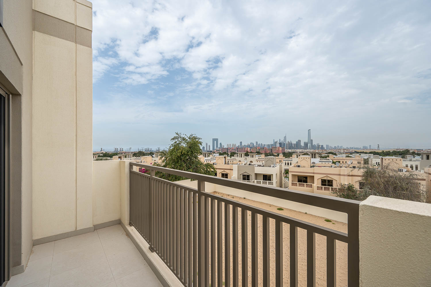 4 Bedrooms Villa in Garden View Villas