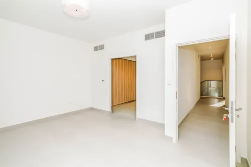 4 Bedrooms Villa in Garden View Villas