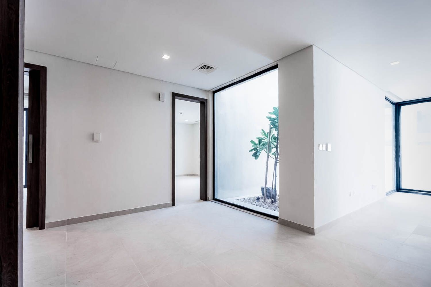 5 Bedrooms Villa in The Dunes