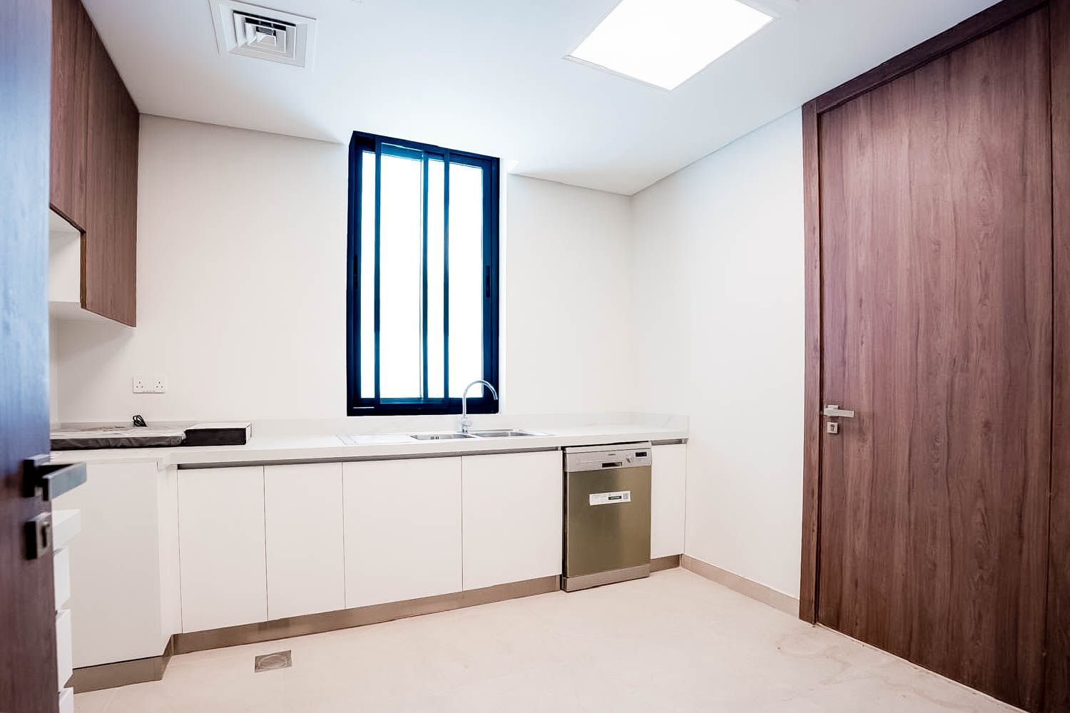 5 Bedrooms Villa in The Dunes