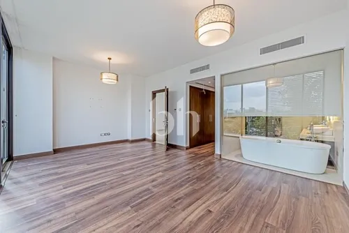 5 Bedrooms Villa in Umm Suqeim 3 Villas