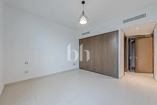 5 Bedrooms Villa in Umm Suqeim 3 Villas