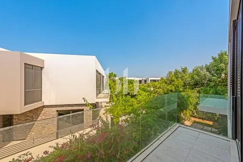 5 Bedrooms Villa in Umm Suqeim 3 Villas