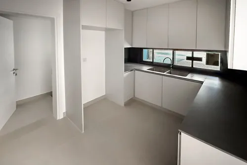 4 Bedrooms Townhouse in Saro