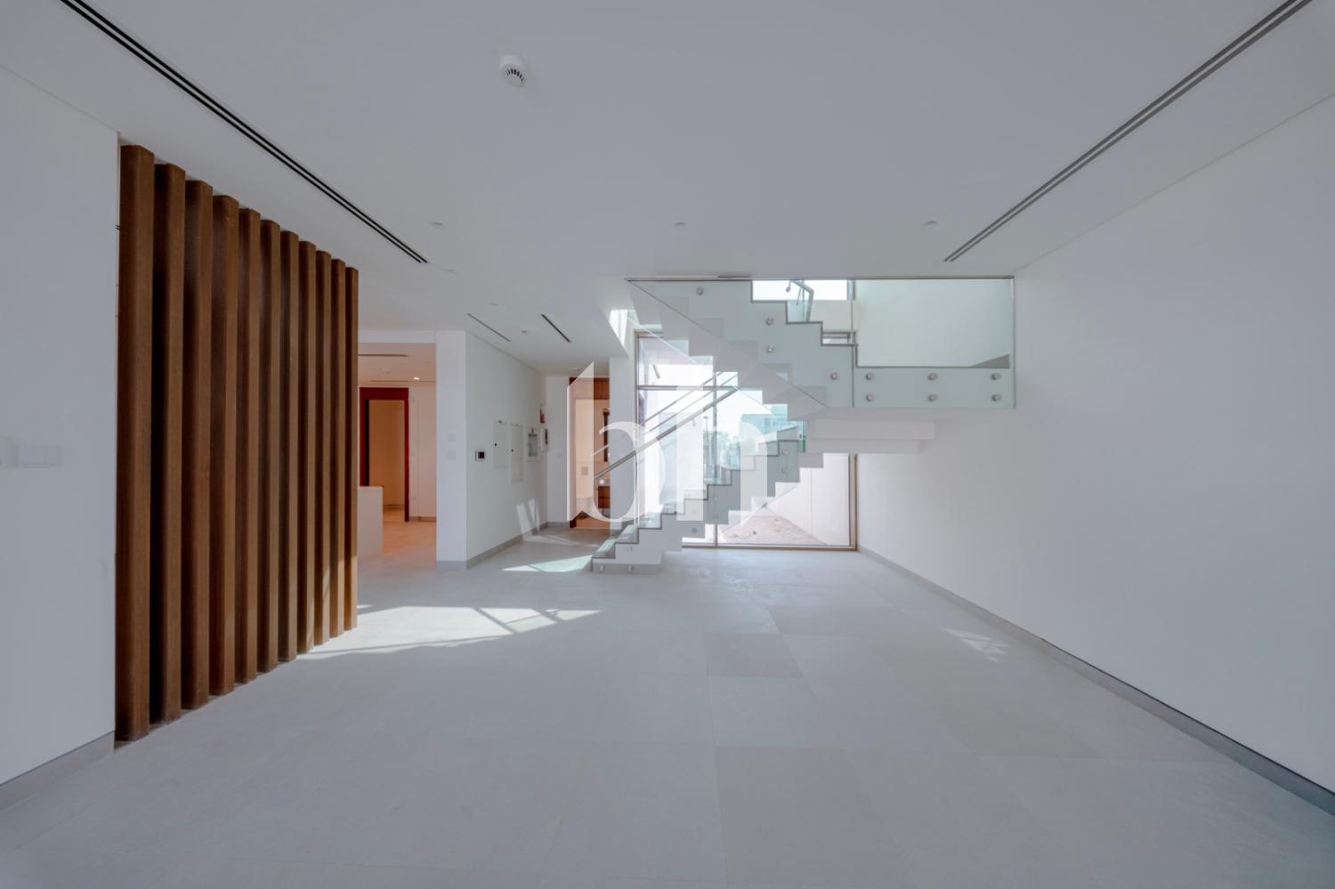 Vacant | Single Row and Spacious | Type TH3-A