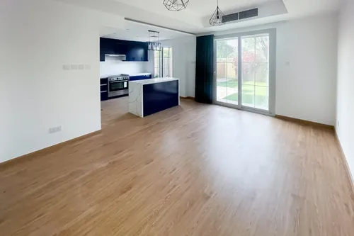 2 Bedrooms Villa in Springs 9