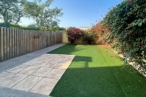 2 Bedrooms Villa in Springs 9