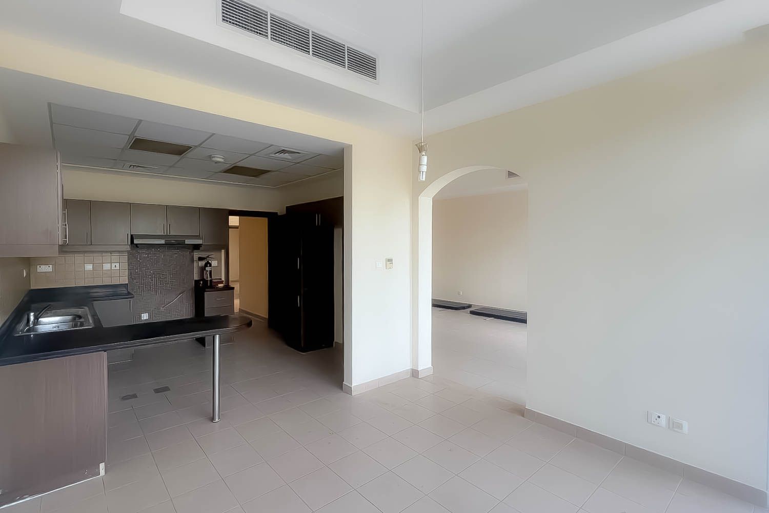 3 Bedrooms Villa in Cluster H