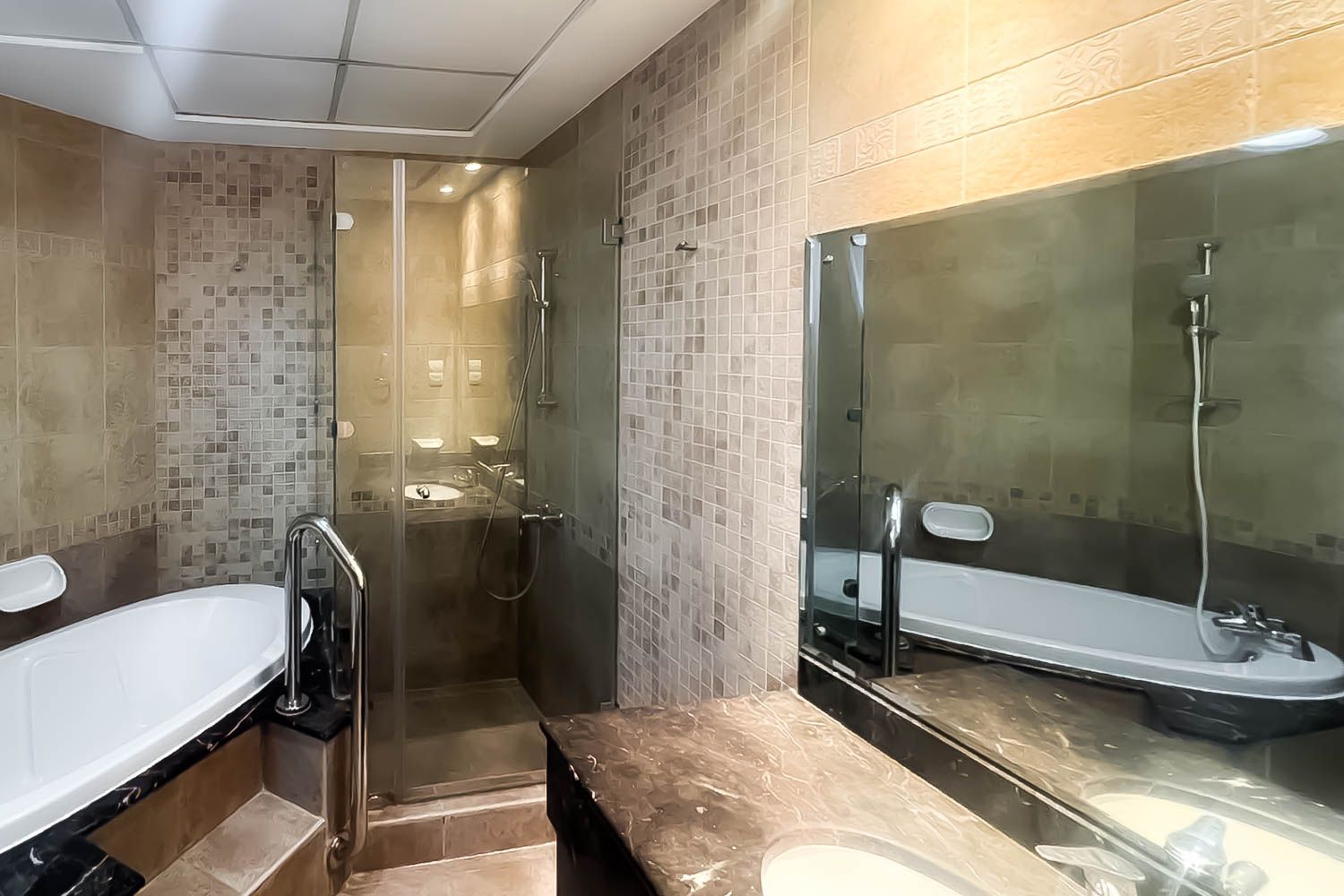 3 Bedrooms Villa in Cluster H