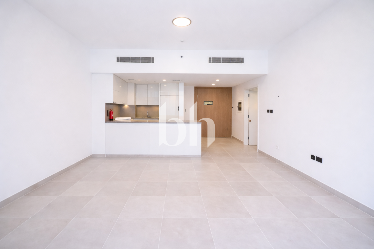 Premium Brand New | Aljada Sharjah | Vida Branded