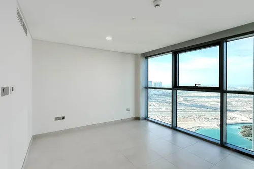 2 Bedrooms Apartment in Radiant Square