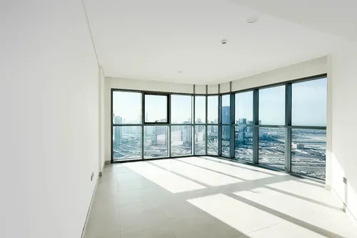 2 Bedrooms Apartment in Radiant Square