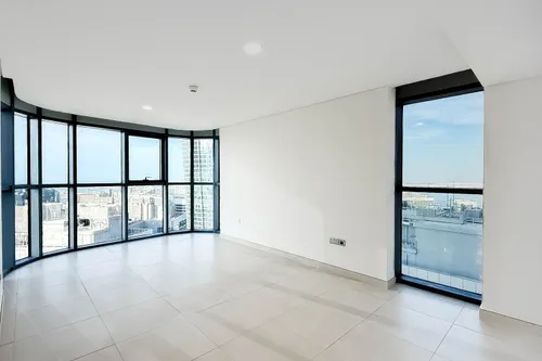 2 Bedrooms Apartment in Radiant Square