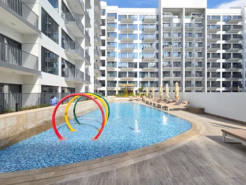  Apartment in Azizi Mirage