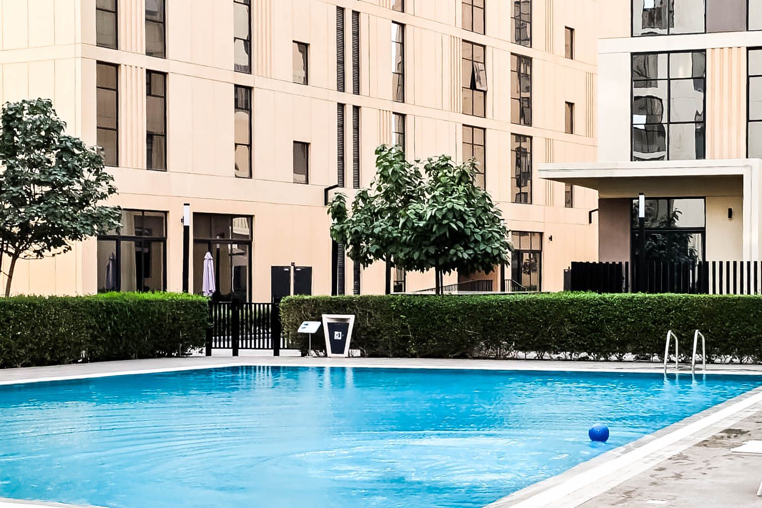 1 Bedroom Apartment in Al Mamsha