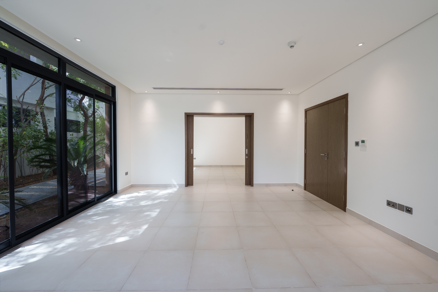 5 Bedrooms Villa in West Yas