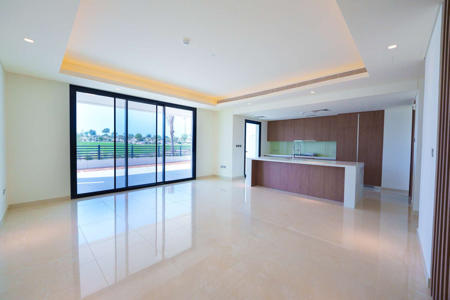 4 Bedrooms Villa in The Dahlias