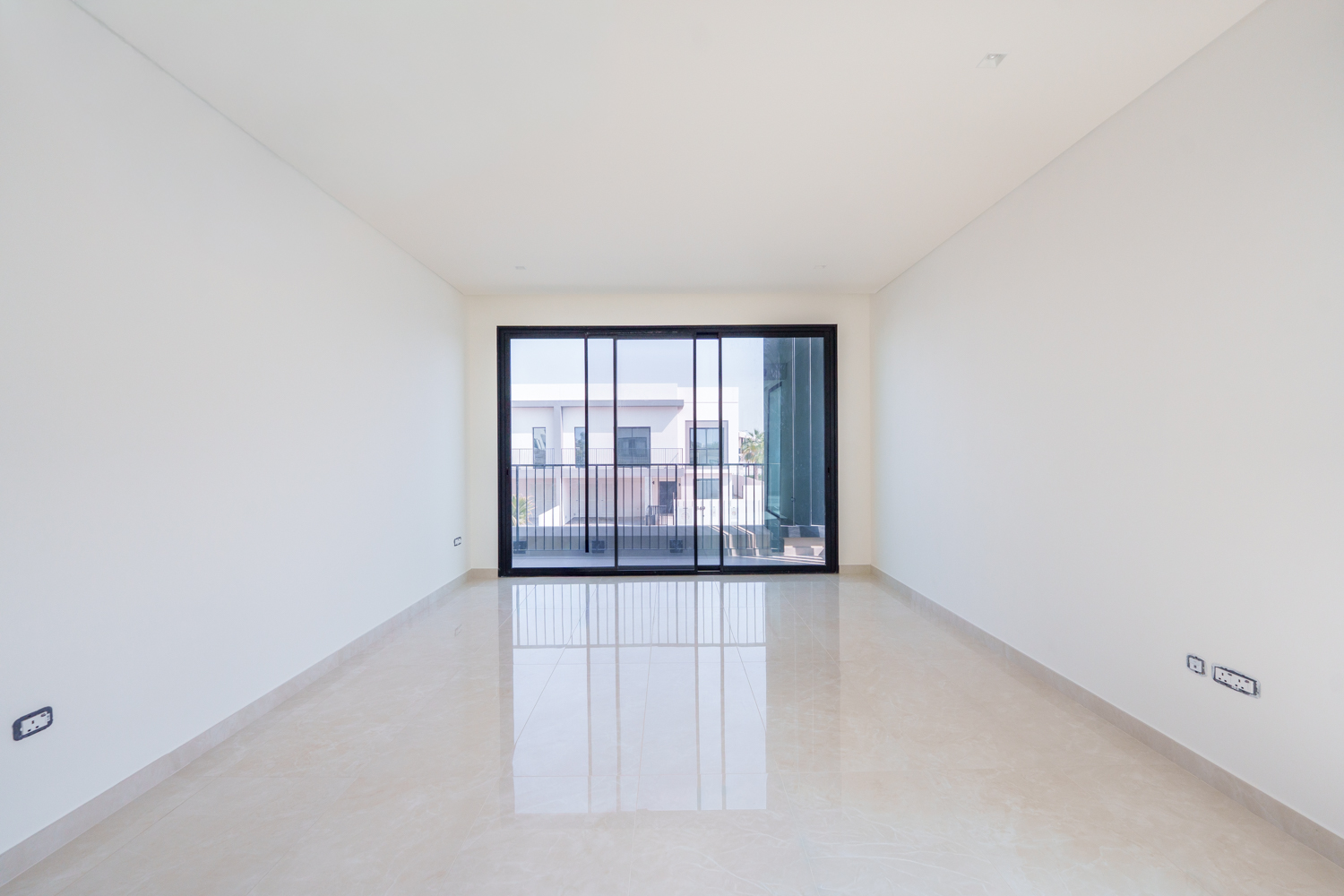 4 Bedrooms Villa in The Dahlias