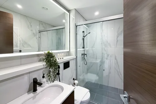 3 Bedrooms Apartment in The Crest Tower D