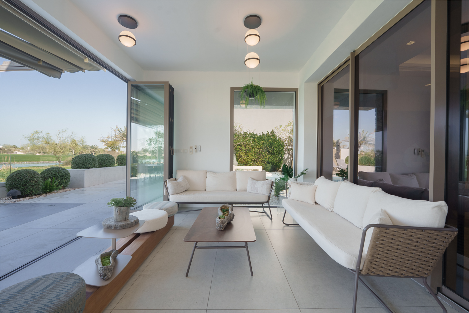 4 Bedrooms Villa in Redwoods