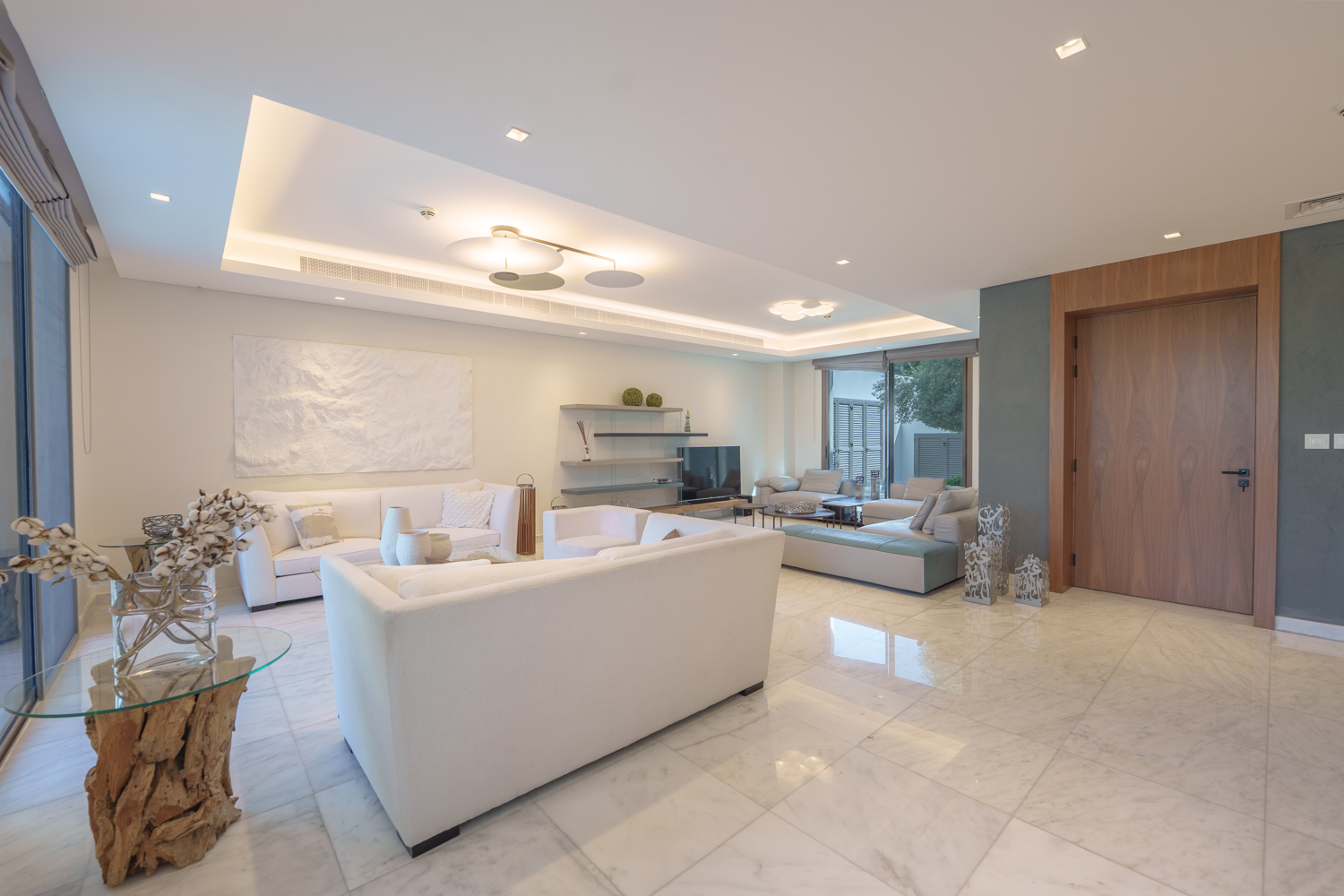 4 Bedrooms Villa in Redwoods