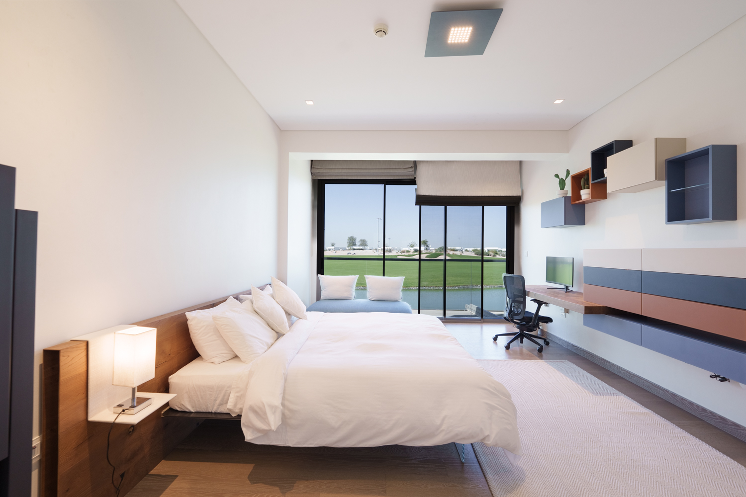 4 Bedrooms Villa in Redwoods