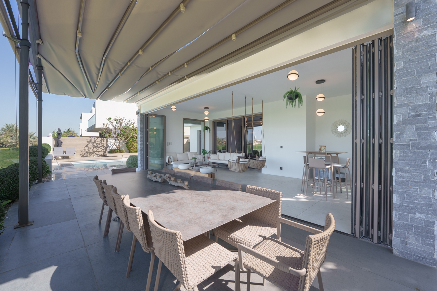 4 Bedrooms Villa in Redwoods