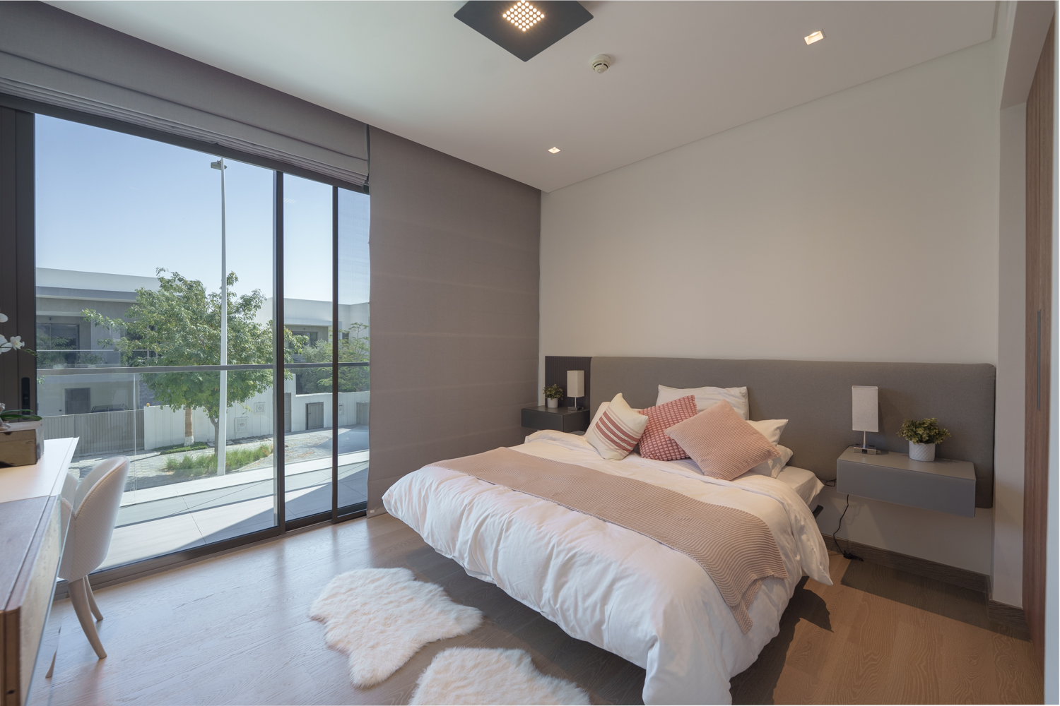 4 Bedrooms Villa in Redwoods