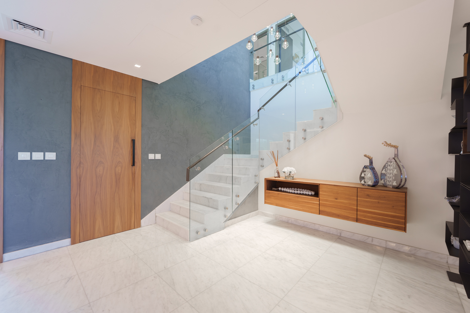 4 Bedrooms Villa in Redwoods