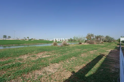 4 Bedrooms Villa in Redwoods