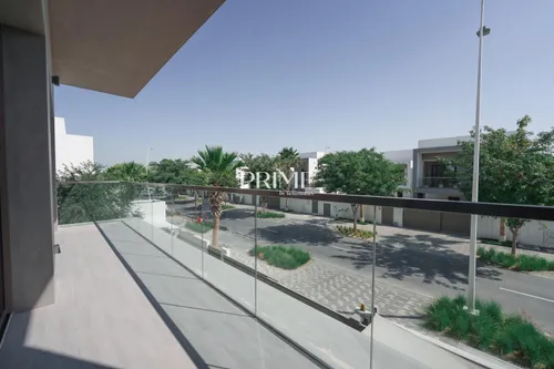 4 Bedrooms Villa in Redwoods