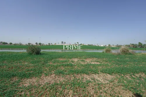 4 Bedrooms Villa in Redwoods