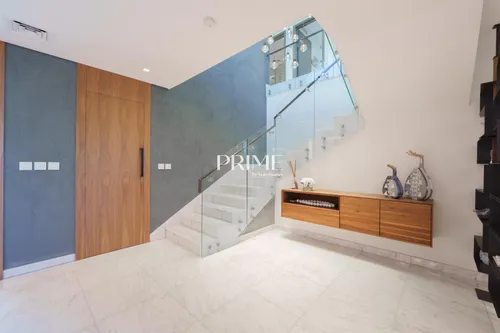 4 Bedrooms Villa in Redwoods