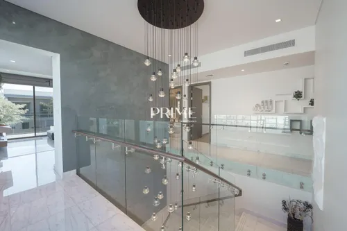 4 Bedrooms Villa in Redwoods