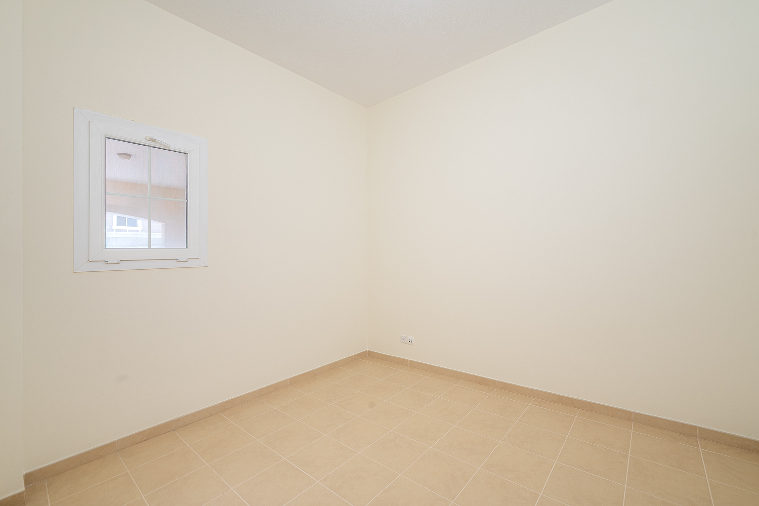 3 Bedrooms Villa in Alma 1