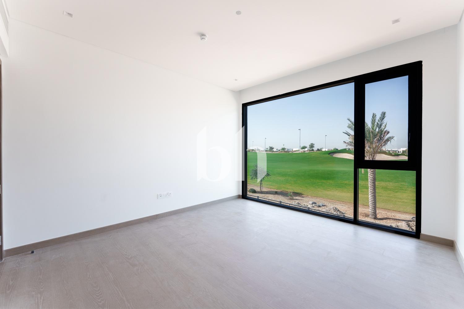 Type 4F | Golf view I Vacant | Single Row