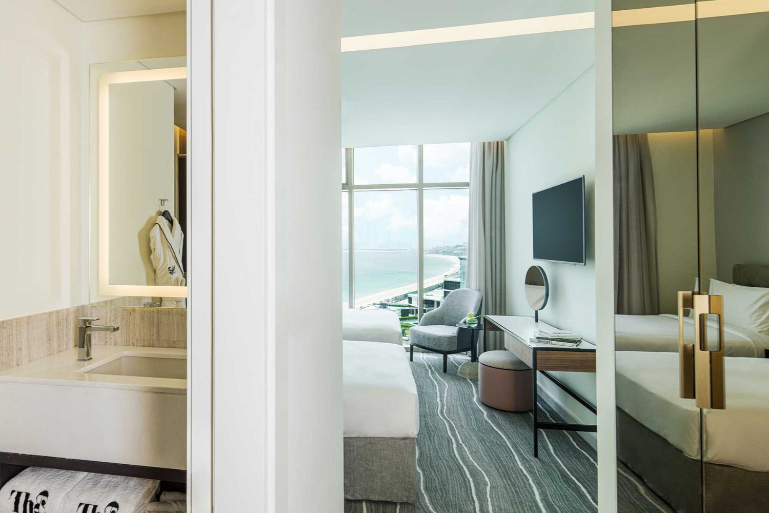 3 Bedrooms Apartment in Th8 Palm Hotel Apartments