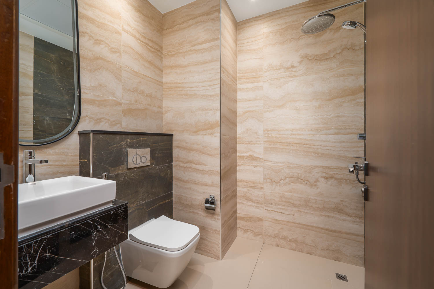 4 Bedrooms Townhouse in District 1A