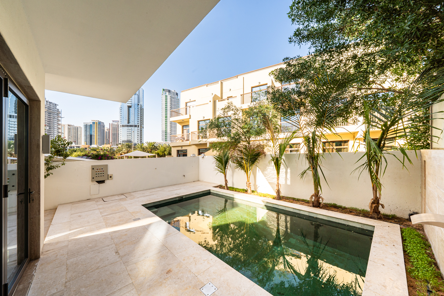 3 Bedrooms Townhouse in District 12H