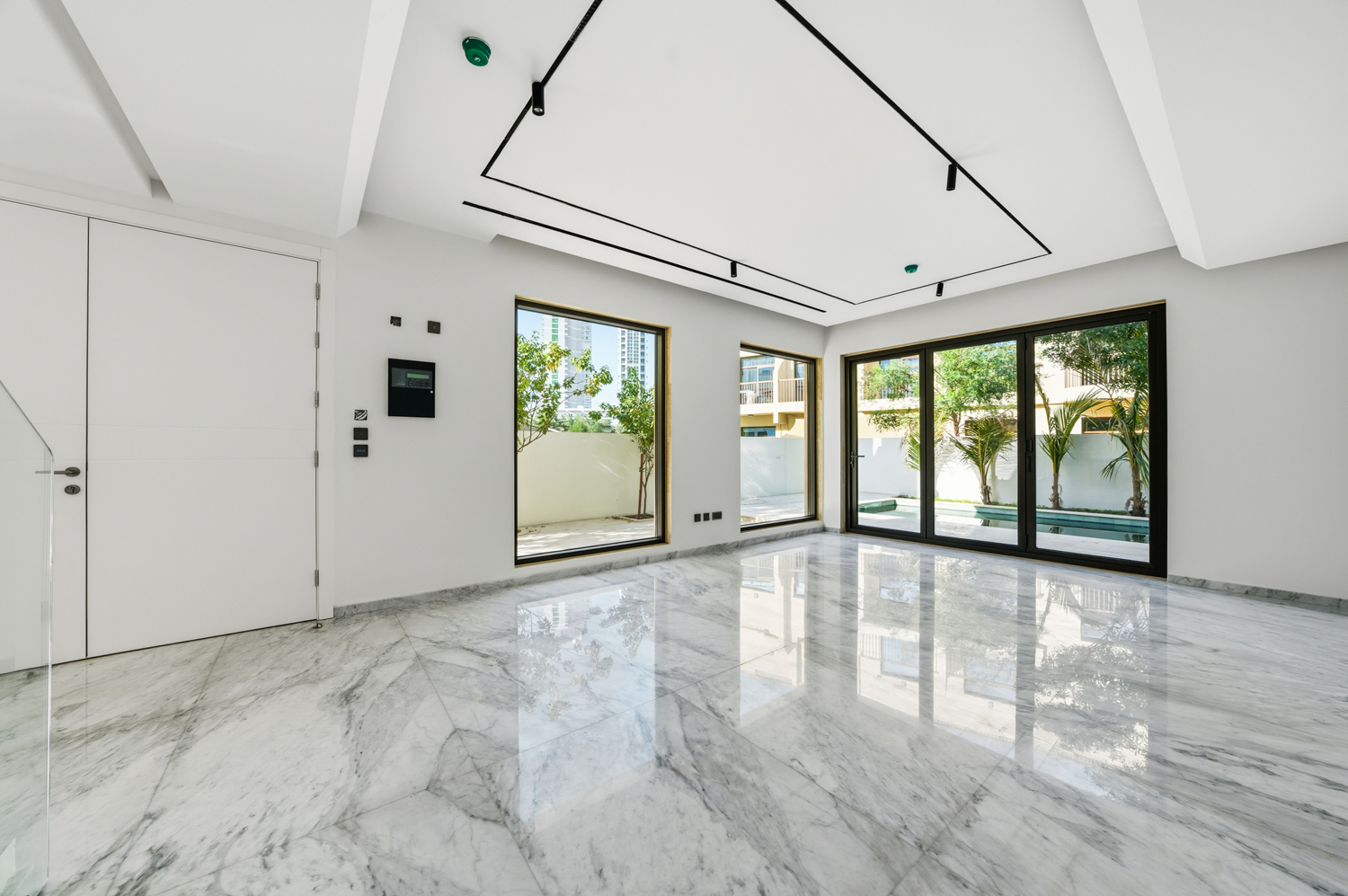 3 Bedrooms Townhouse in District 12H